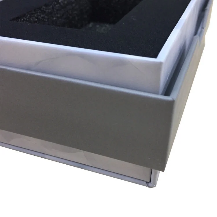 Magnetic Auto-Lock Box - view 4